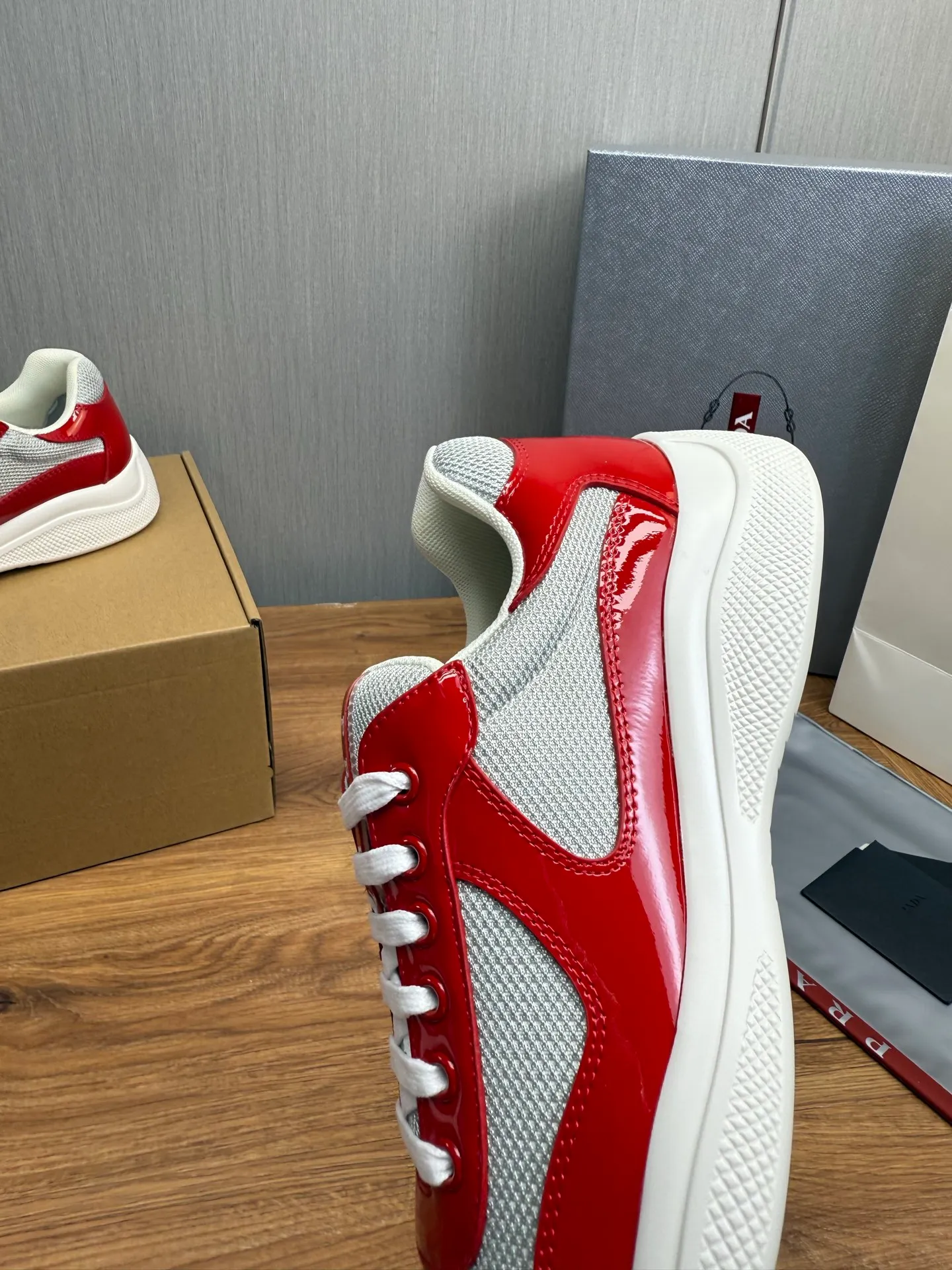 Men's shoes 640💰 [PRADA] Hot selling items🔥Must be recommended every day~~ Official website synchronized, 1:1 high quality shipments✔️ Imported cowhide fabric, rubber material + cowhide lining, original bottom, high-end airplane box packaging🎁 38-45 (38.45 custom-made, non-returnable)